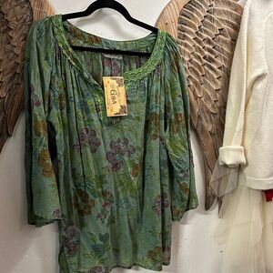 Floral Green Blouse with Lace Trim